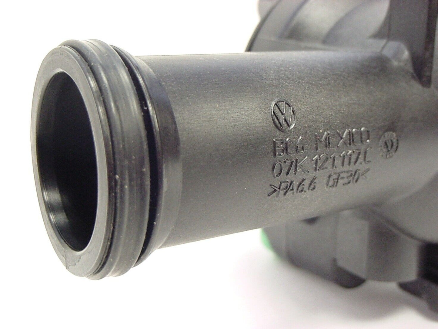 Genuine OEM VW Thermostat & Housing 2.5 Jetta Beetle Rabbit Golf 2005-14