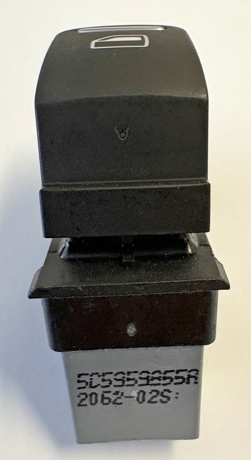 New Genuine OEM VW Passenger Side Power Window Control Switch Beetle 2012-2019
