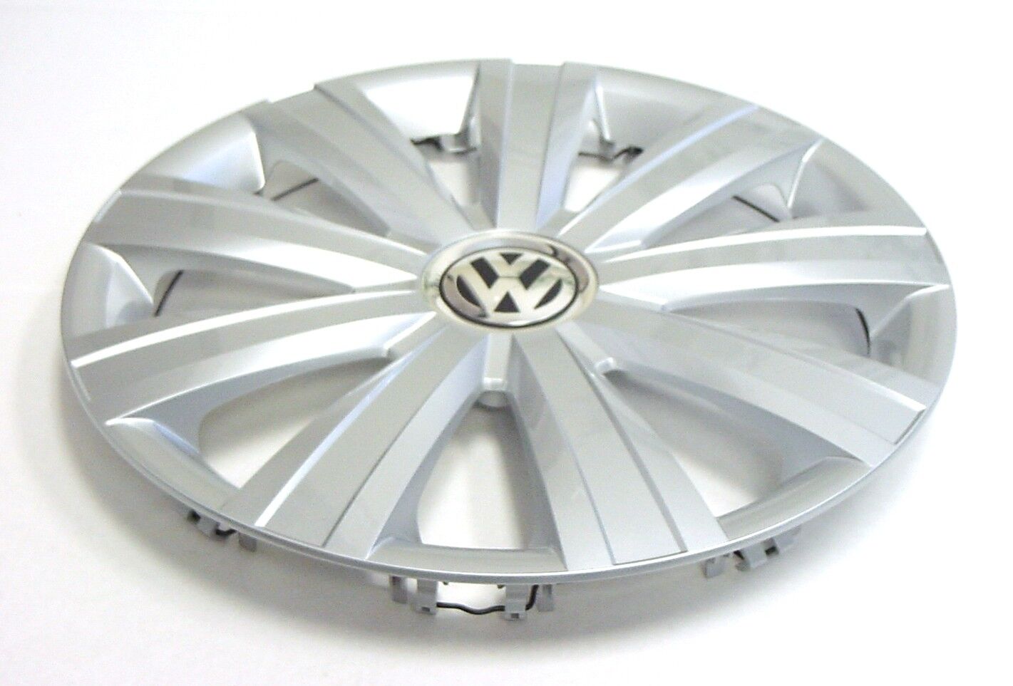Used Genuine OEM VW Hubcap Jetta-Sedan 2011-2014 Cover fits 15" wheel rim