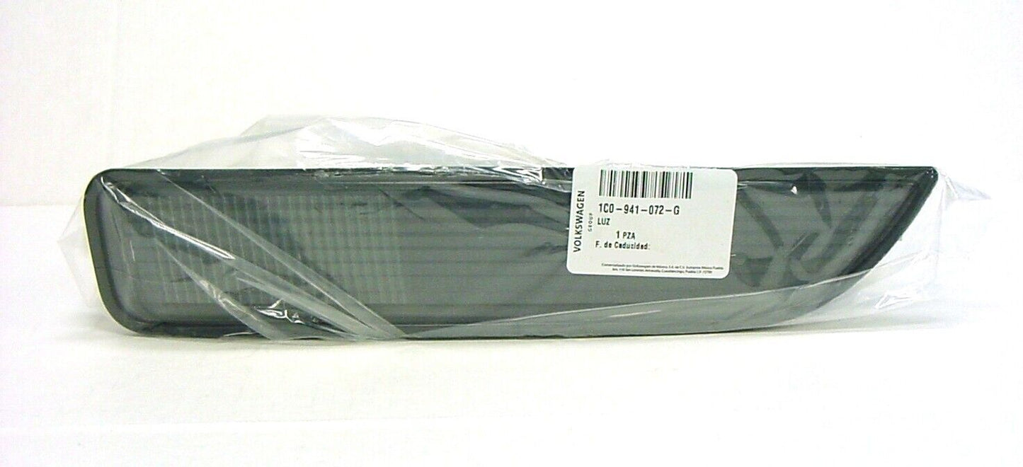 Genuine OEM VW Right Rear Bumper Back-Up Light Reverse Lamp New Beetle 2006-2010