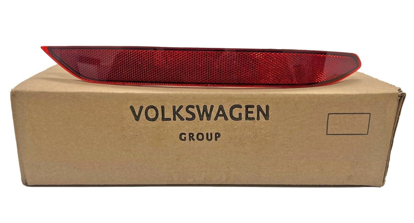 New Genuine OEM VW Rear Bumper Reflector Jetta 2019-2021 Passenger Side Marker