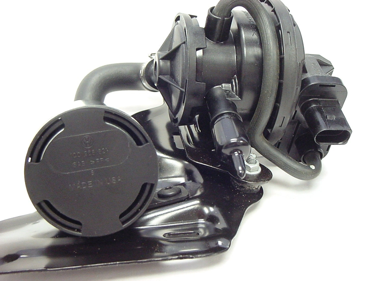 New OEM VW Fuel Gasoline Vapor Leak Detection Pump Jetta Golf Rabbit 2006-2010*