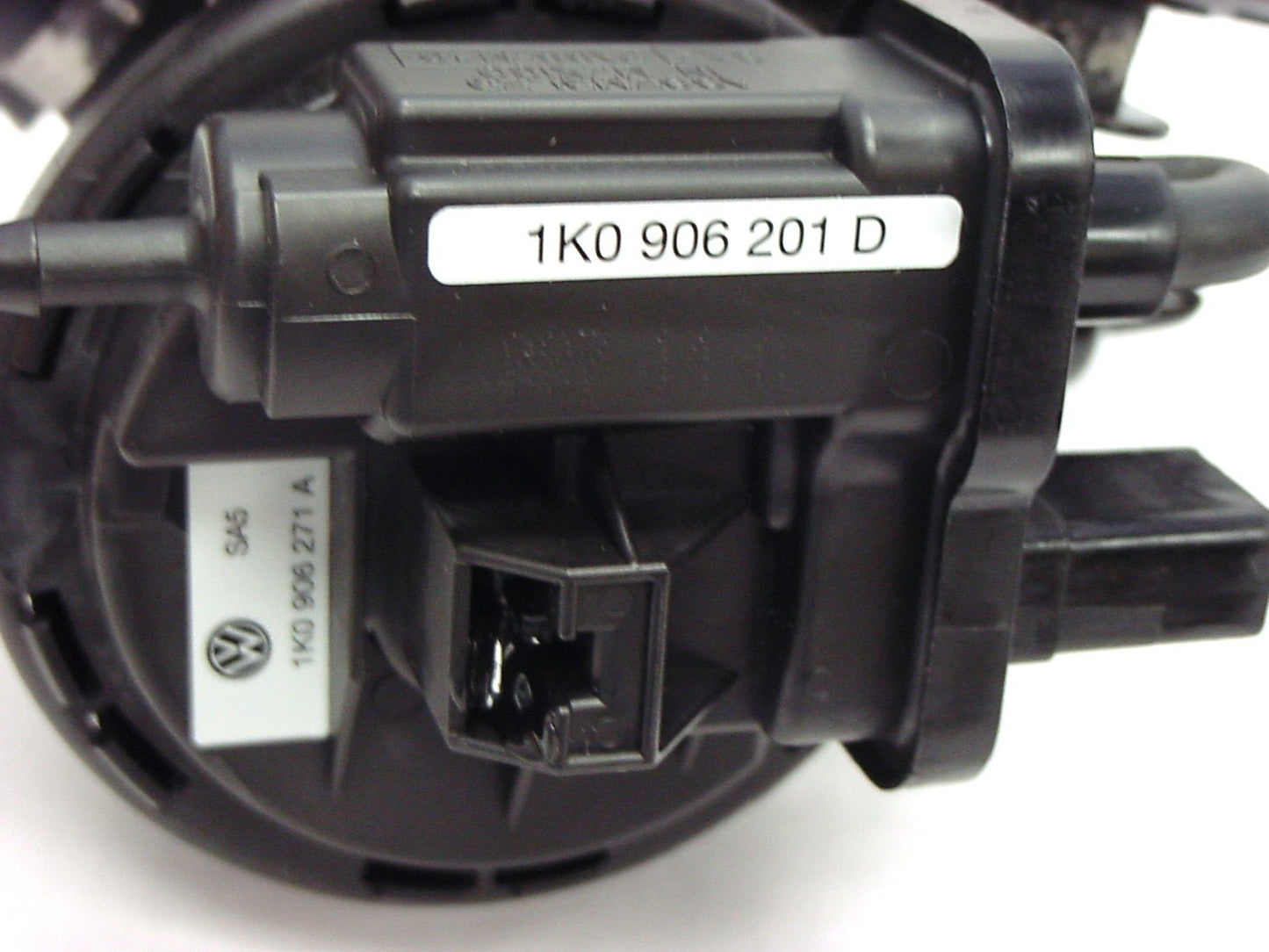 New OEM VW Fuel Gasoline Vapor Leak Detection Pump Jetta Golf Rabbit 2006-2010