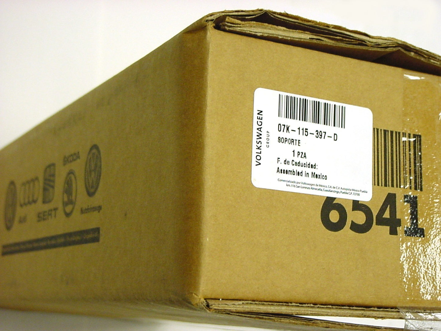 New OEM VW Oil Filter Housing 2.5 Golf & Jetta-SportWagen 2010-14 MK6 07K115397D