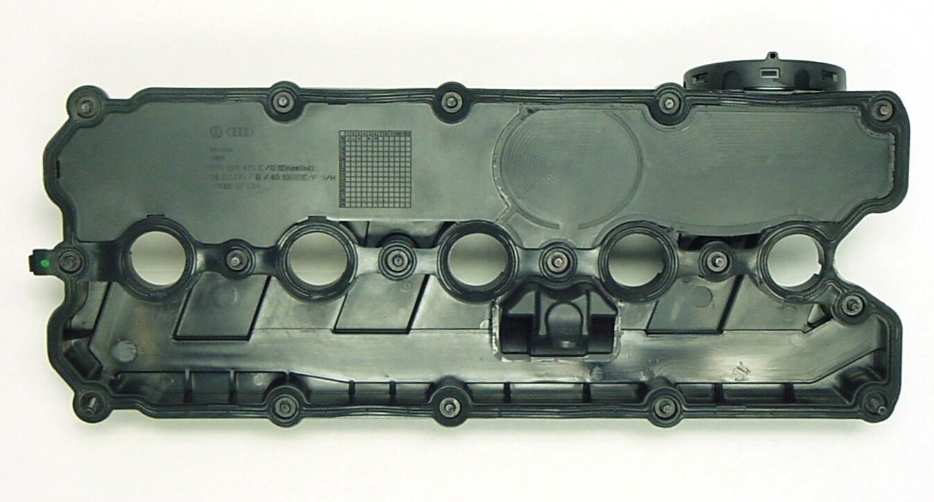 New Genuine OEM VW Cylinder Head Valve Cover 2.5 Beetle 2006-2010 07K103469M